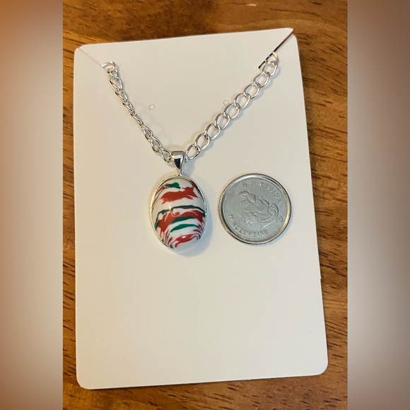 NEW Candy cane colour Christmas pendants - Picture 6 of 6